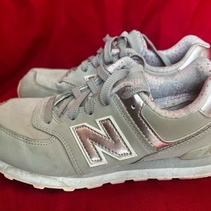 Used Girls size 3 New Balance Sneakers